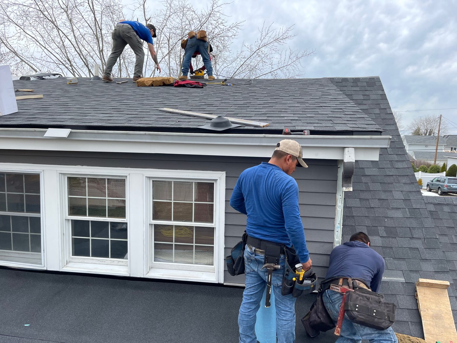 What Are The Main Benefits of Installing an Asphalt Roof